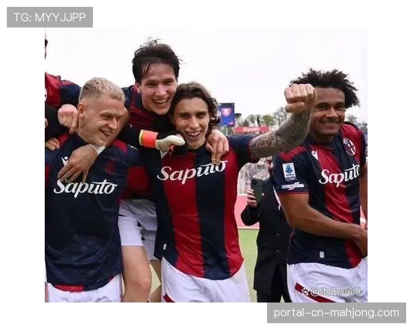 特写：罗马奥林匹克球场南看台TIFO致敬队长佩莱格里尼